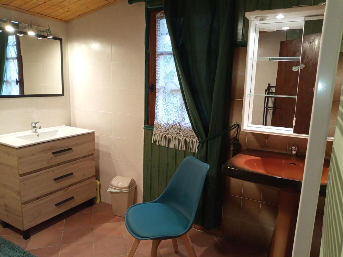 מונבזיאק Charming Holiday Home With Pool מראה חיצוני תמונה