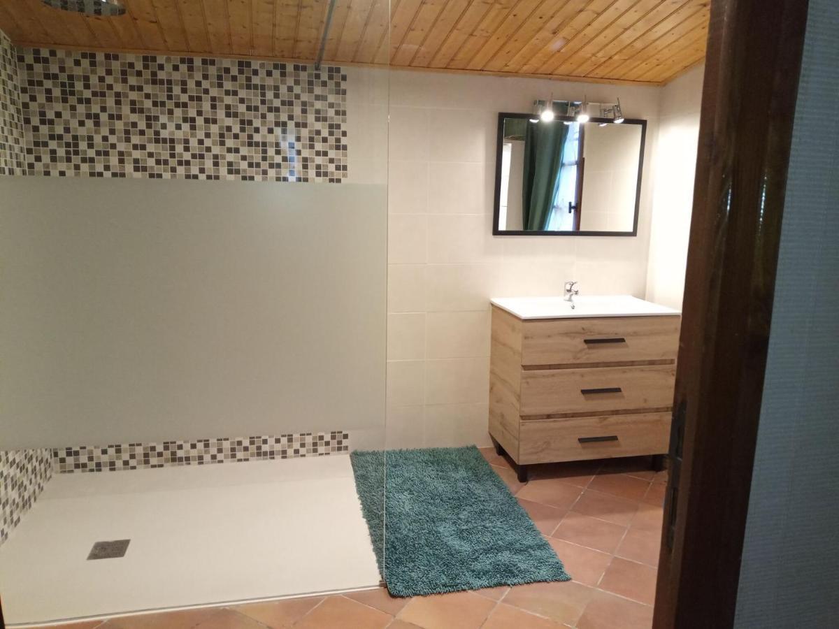מונבזיאק Charming Holiday Home With Pool מראה חיצוני תמונה