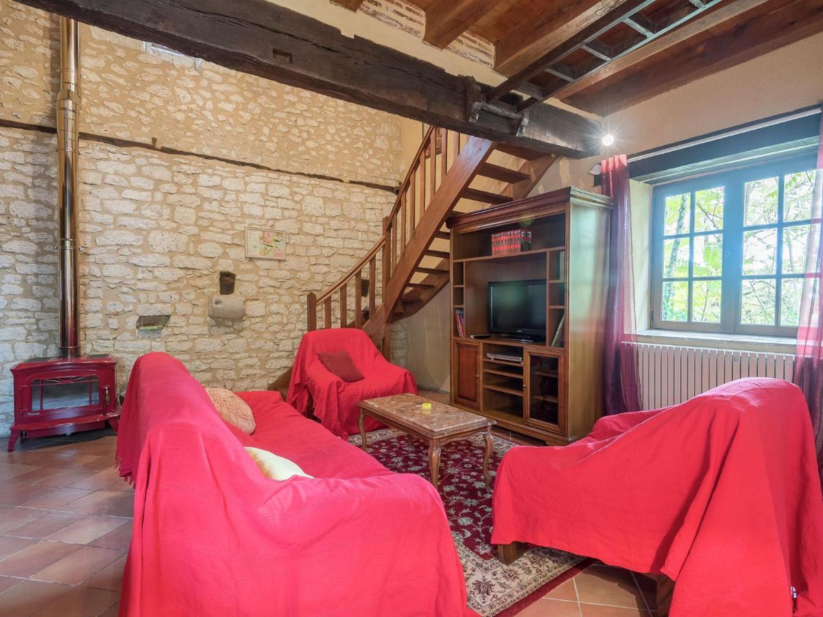 מונבזיאק Charming Holiday Home With Pool מראה חיצוני תמונה
