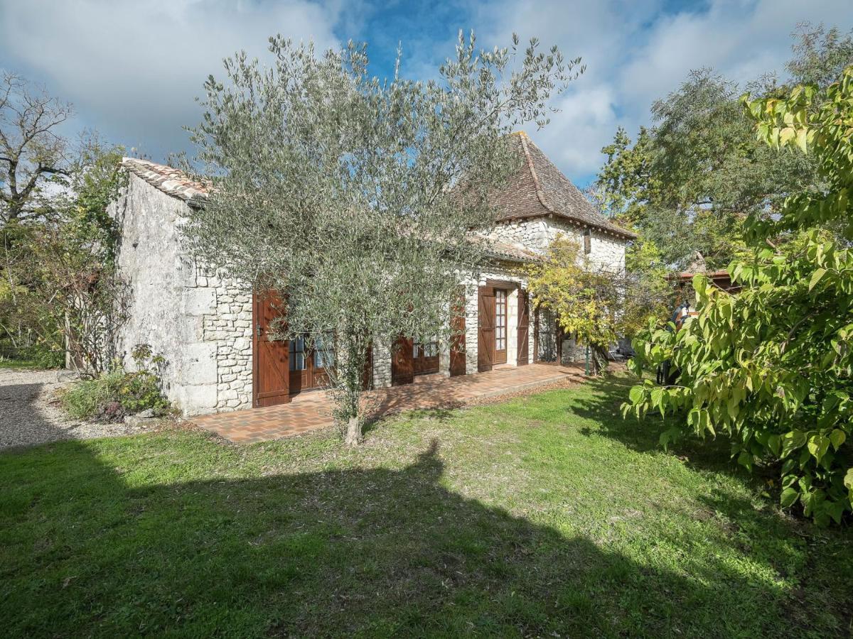 מונבזיאק Charming Holiday Home With Pool מראה חיצוני תמונה