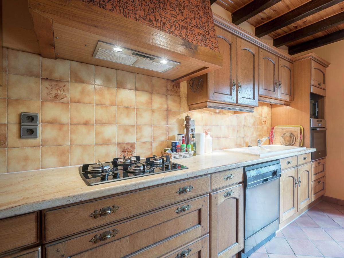 מונבזיאק Charming Holiday Home With Pool מראה חיצוני תמונה