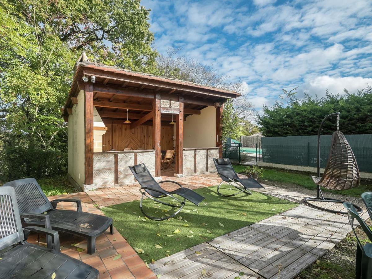 מונבזיאק Charming Holiday Home With Pool מראה חיצוני תמונה