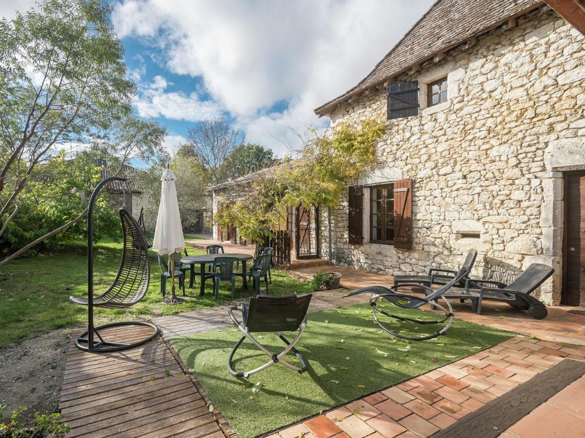 מונבזיאק Charming Holiday Home With Pool מראה חיצוני תמונה